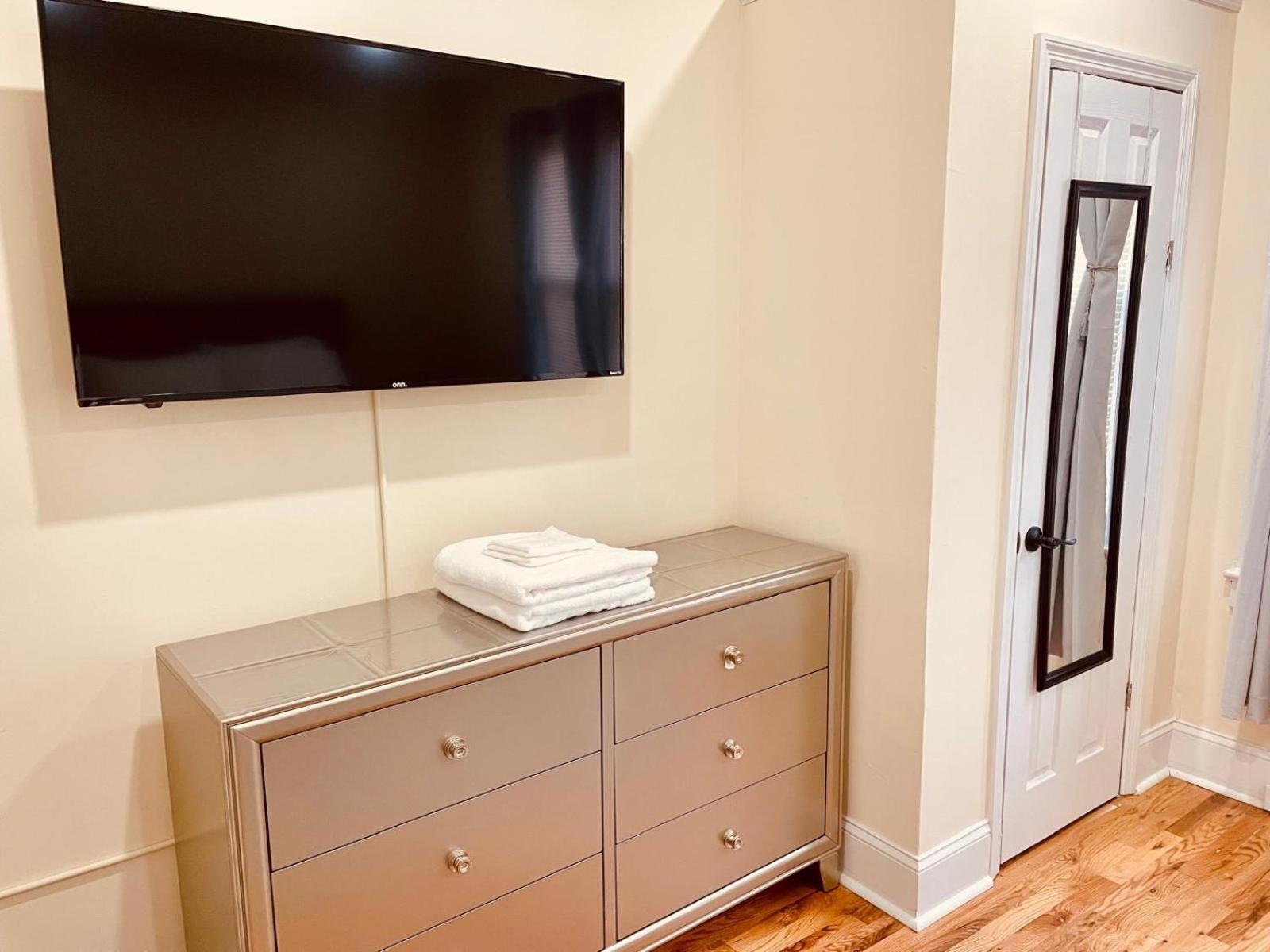ニューアークOoohlala! 2 Beds And 2 Full Baths W/Free Parkingアパートメント エクステリア 写真