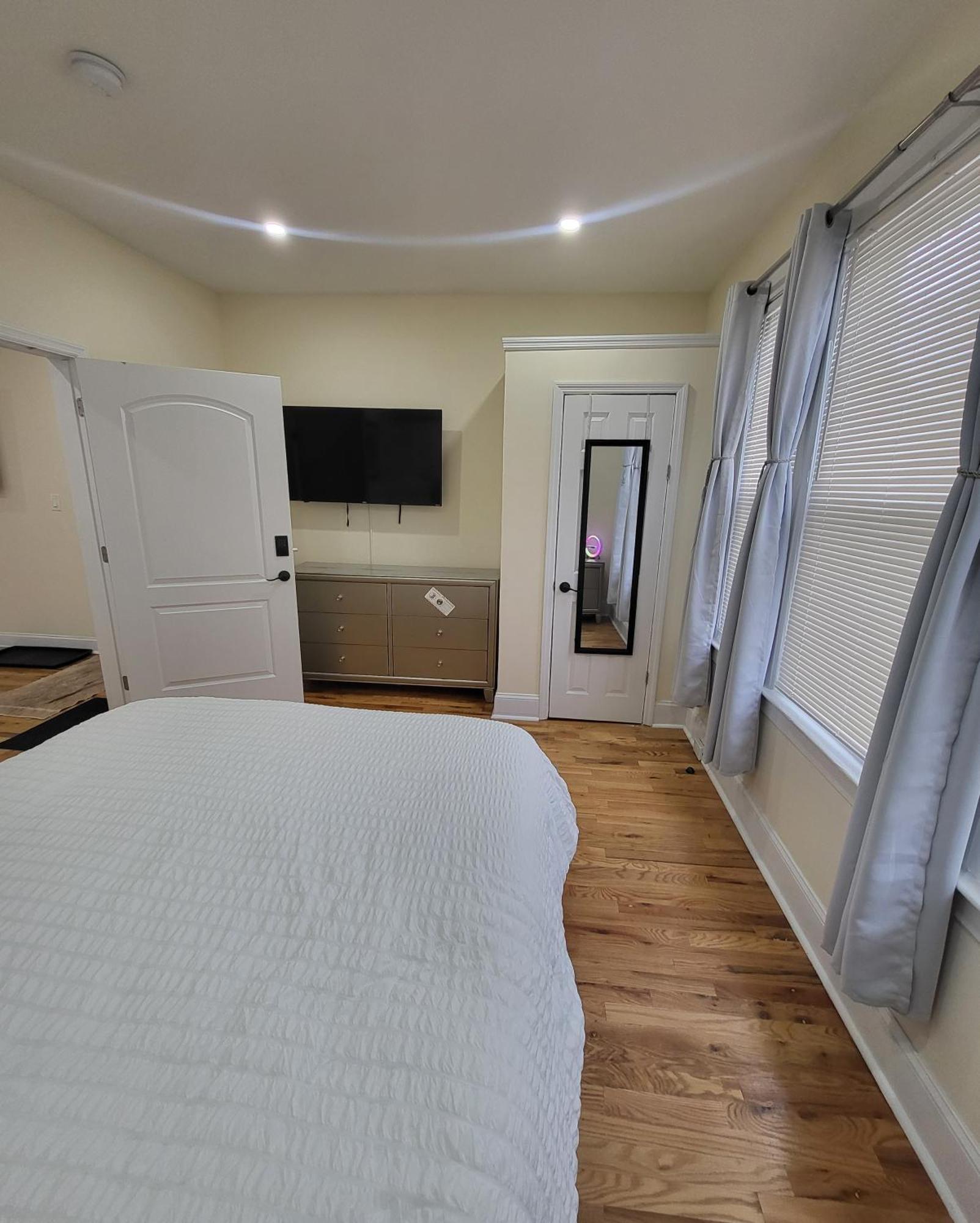 ニューアークOoohlala! 2 Beds And 2 Full Baths W/Free Parkingアパートメント エクステリア 写真