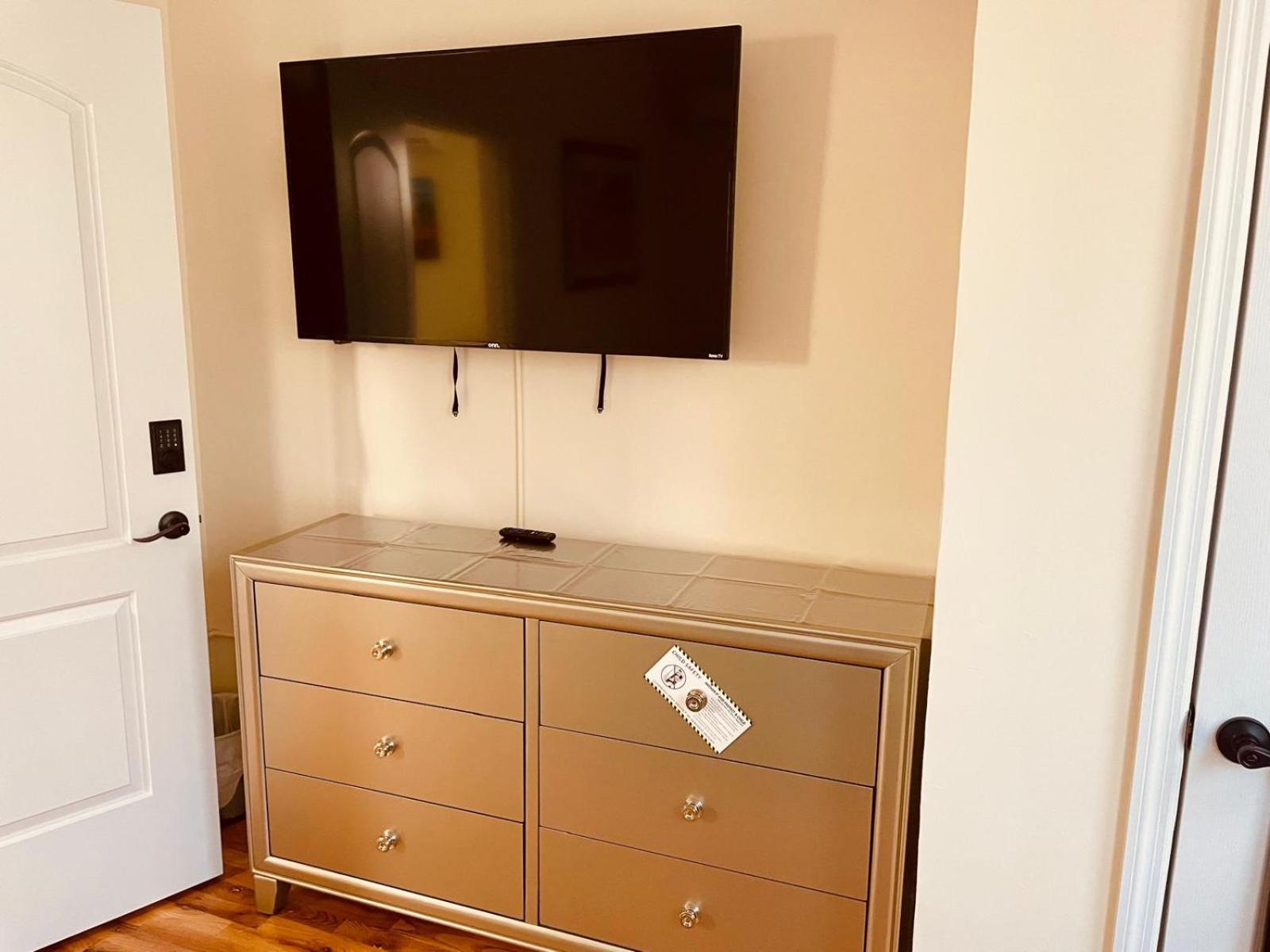 ニューアークOoohlala! 2 Beds And 2 Full Baths W/Free Parkingアパートメント エクステリア 写真